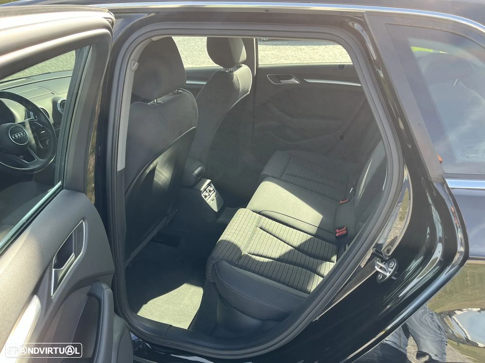 Audi A3 Sportback e-tron 1.4 TFSI S tronic - 17