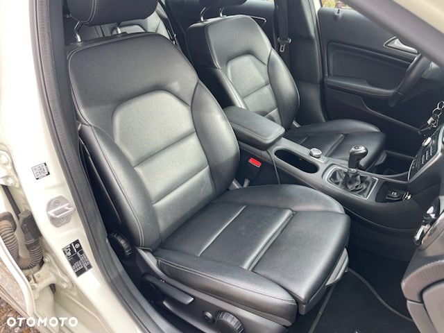 Mercedes-Benz Klasa A 180 d Style - 10
