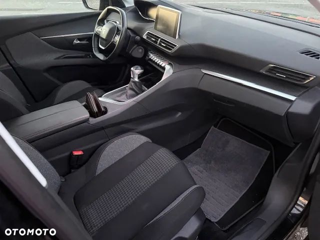 Peugeot 5008 - 22