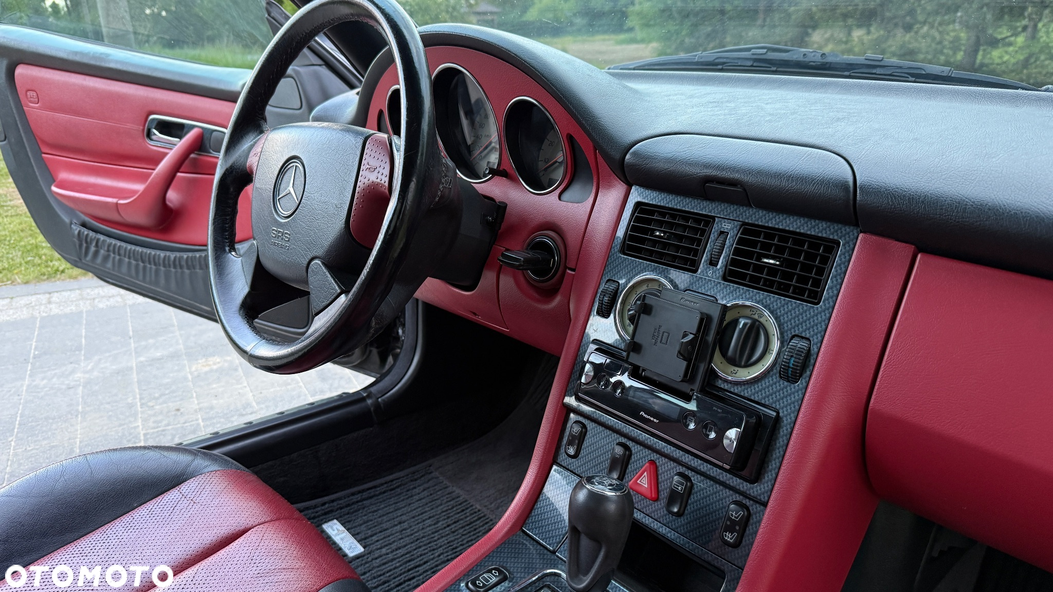 Mercedes-Benz SLK - 12