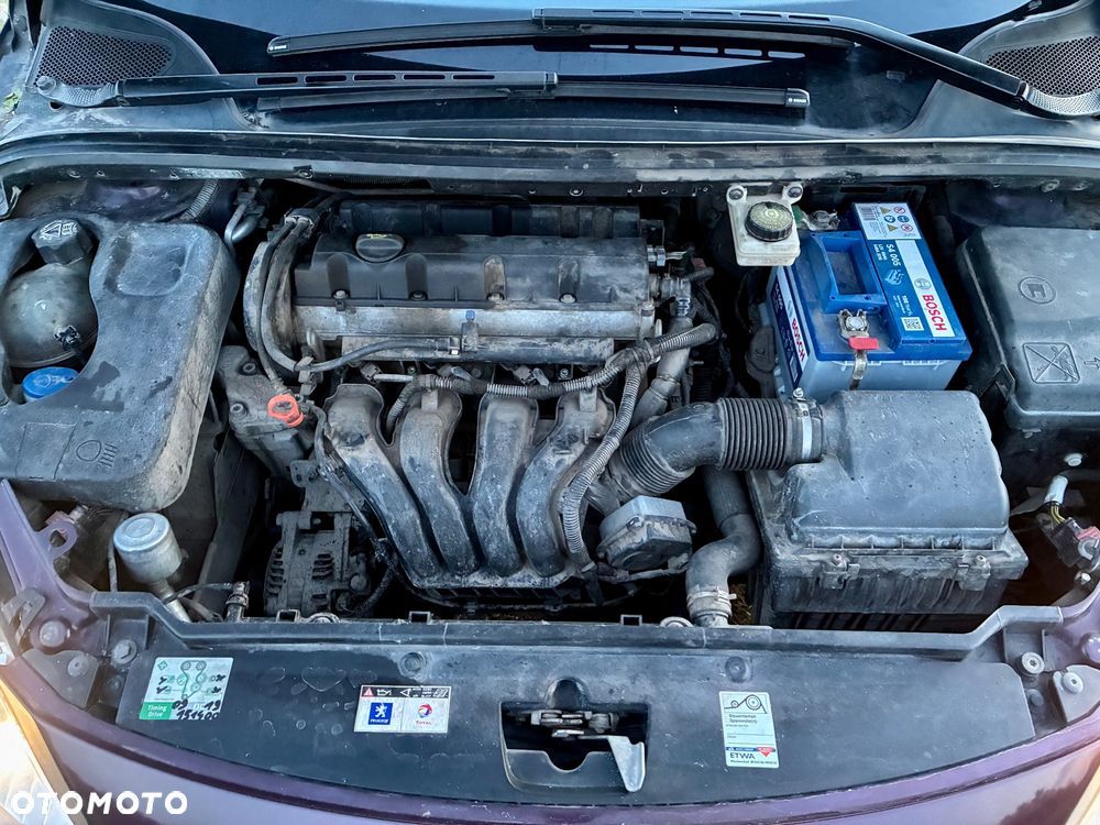 Peugeot 307 2.0 XT - 34