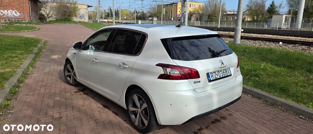 Peugeot 308 1.2 PureTech Style S&S - 4