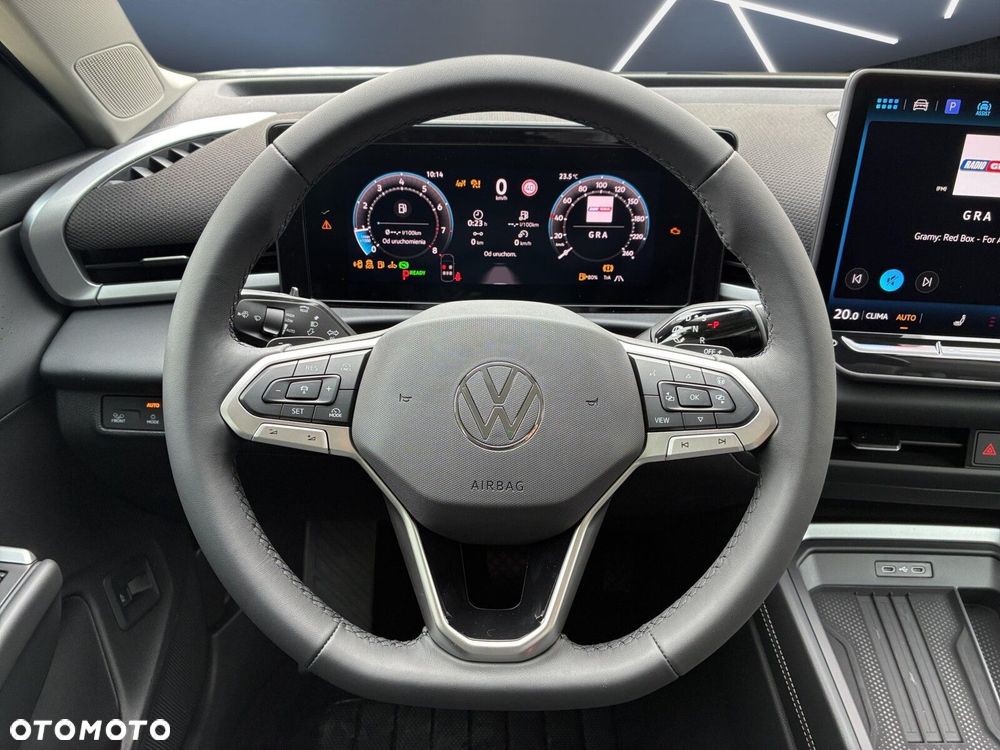 Volkswagen T-Roc - 14