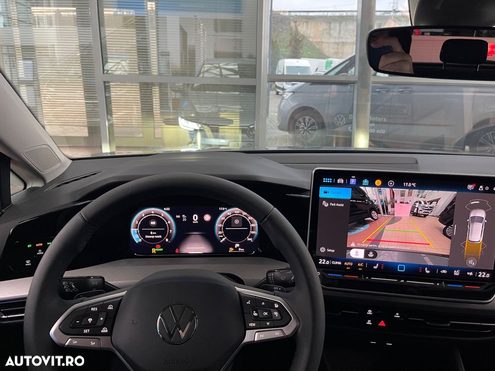 Volkswagen Golf 1.5 eTSI DSG MHEV Life - 17