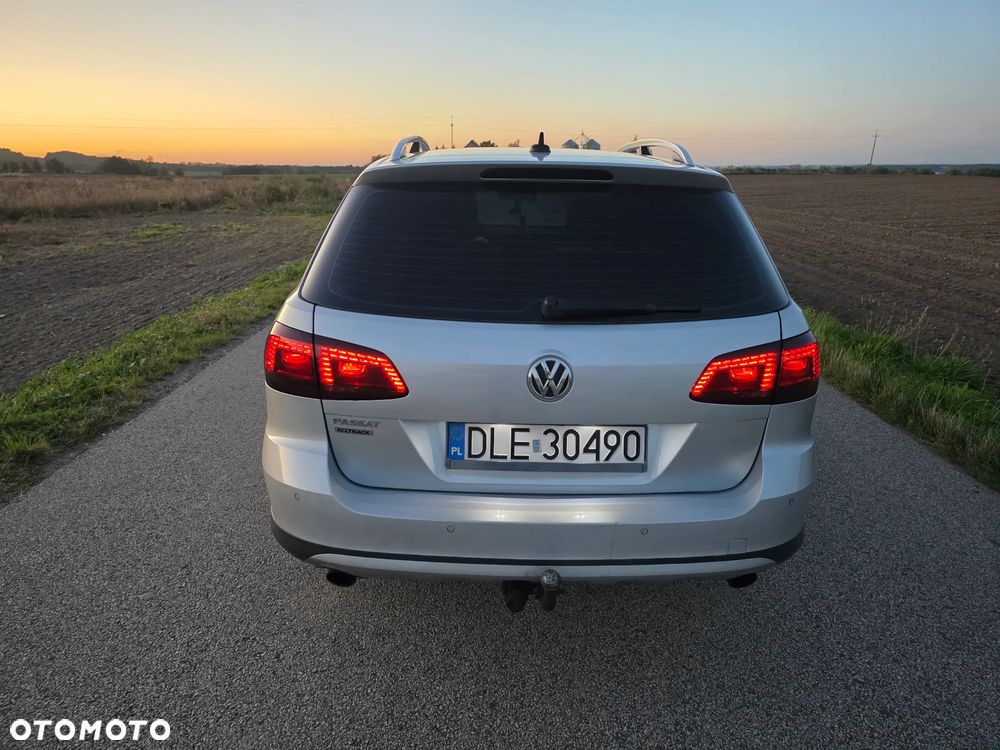 Volkswagen Passat 2.0 TDI 4Mot Highline DSG - 8