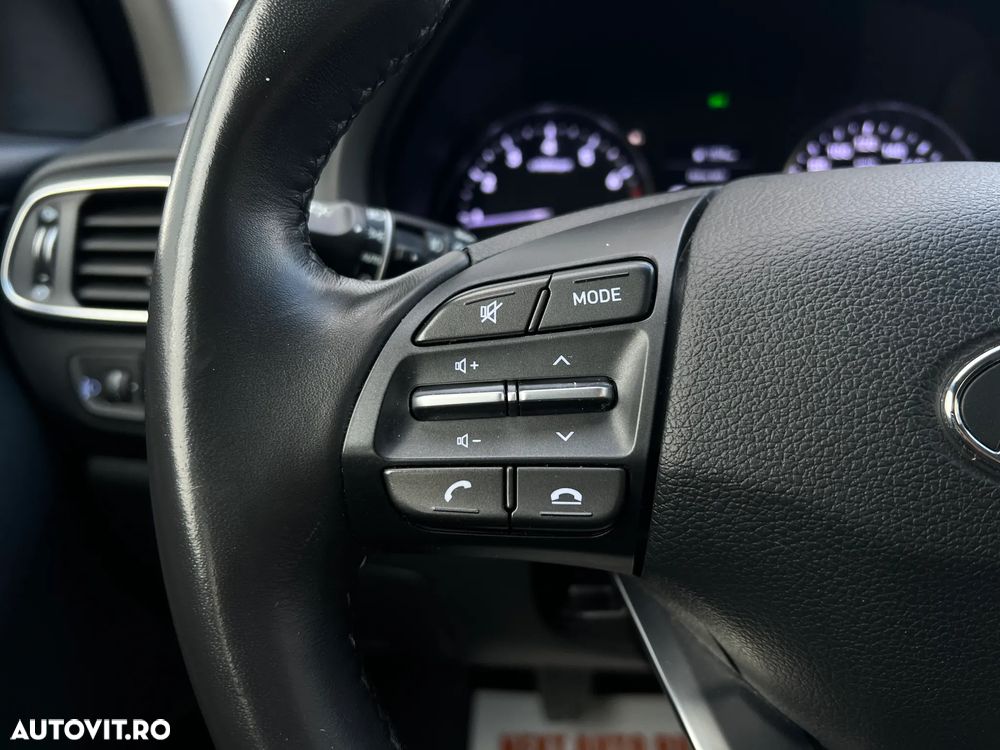 Hyundai i30 1.5 110CP 5DR M/T Comfort - 16