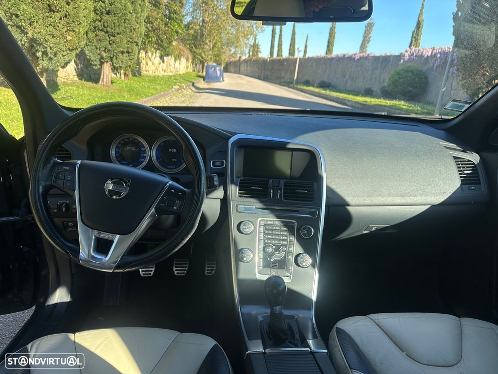 Volvo XC 60 2.0 D4 R-Design 139g Start/Stop - 13