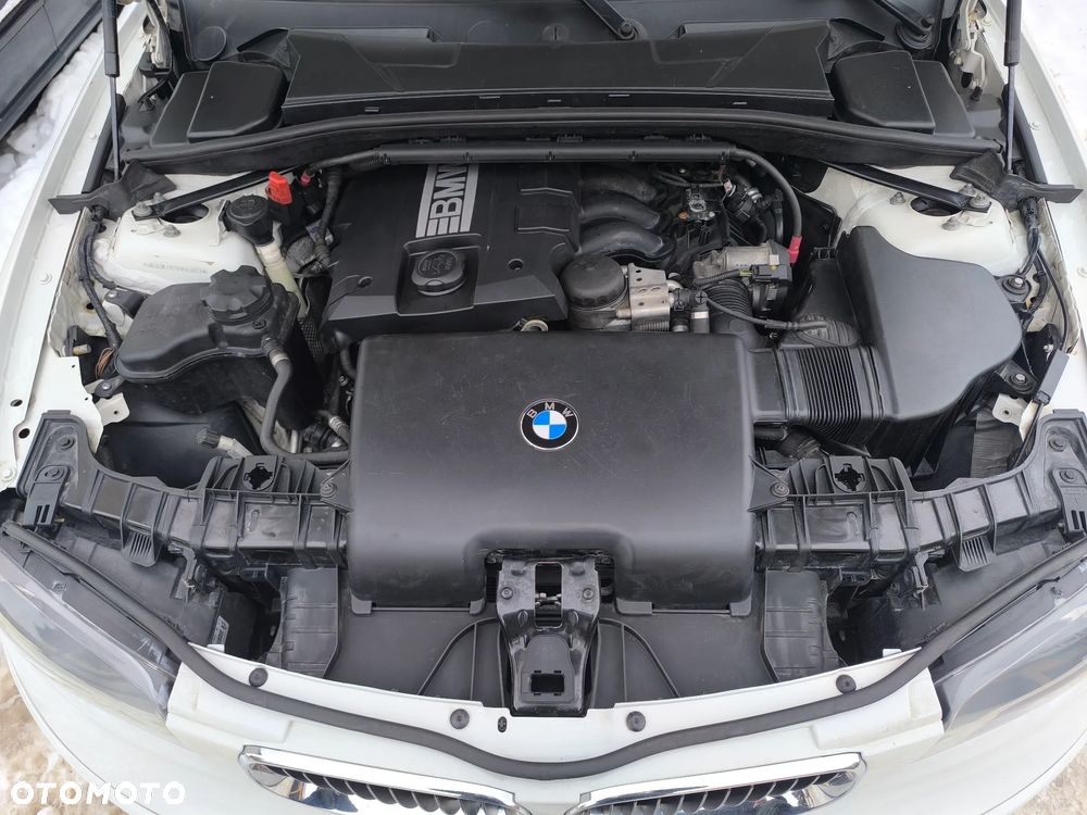 BMW Seria 1 116i - 11