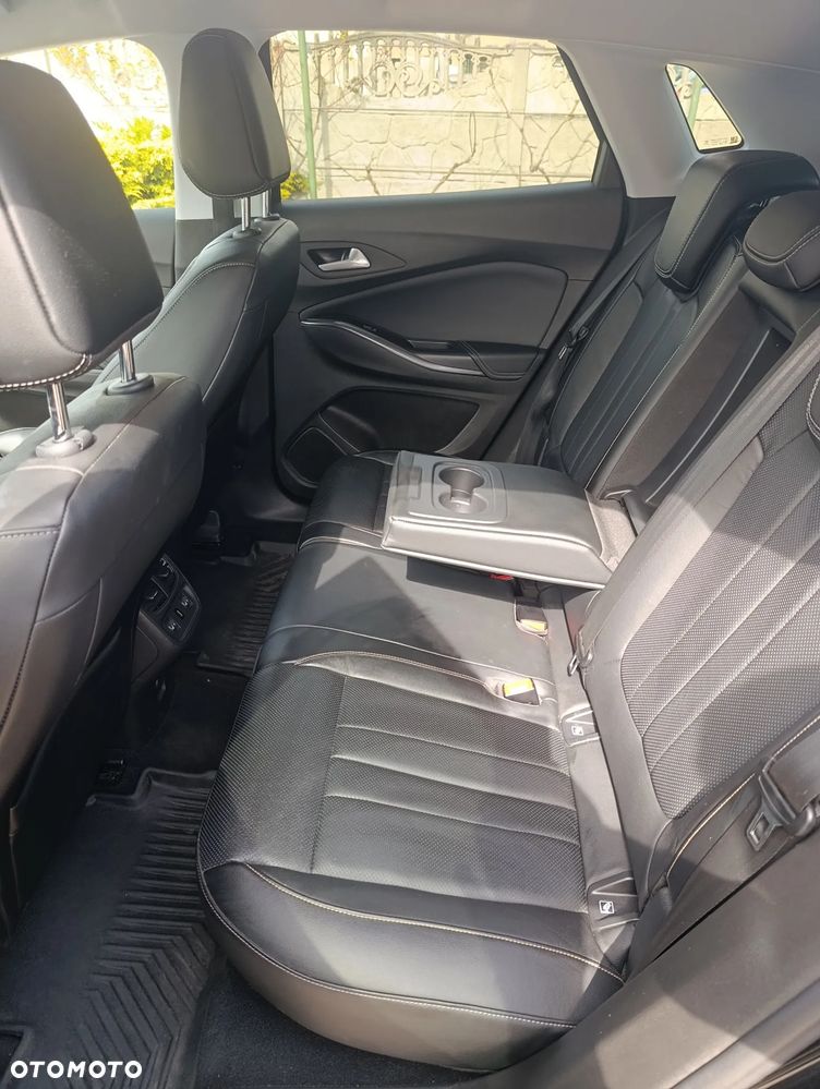 Opel Grandland X 1.2 T Ultimate S&S - 8