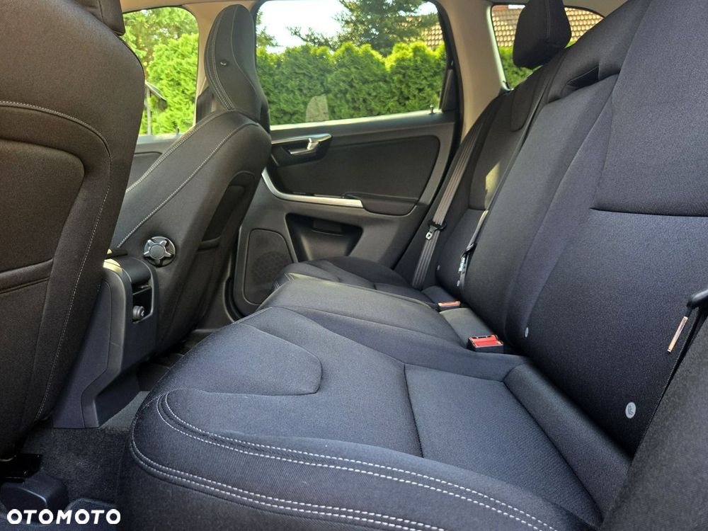Volvo XC 60 D3 Kinetic - 12