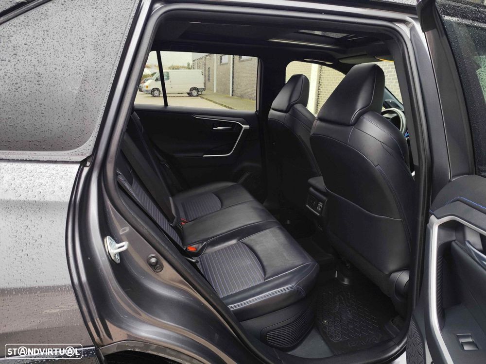 Toyota RAV4 2.5 HDF Lounge - 20