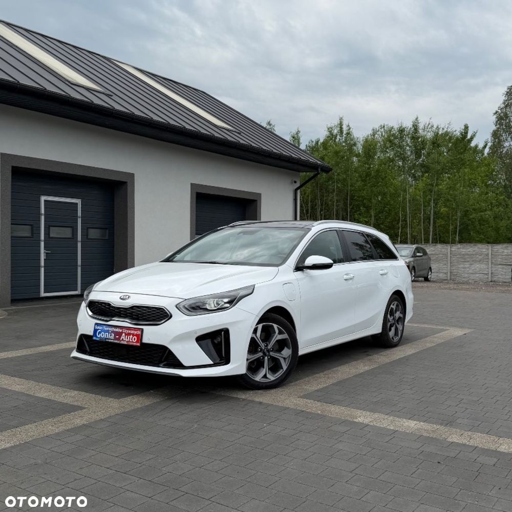 Kia Ceed - 1