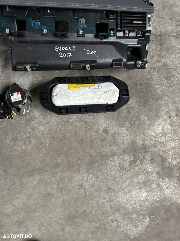 Plansa bord ,airbaguri si centuri LAND ROVER EVOQUE an 2017 - 4
