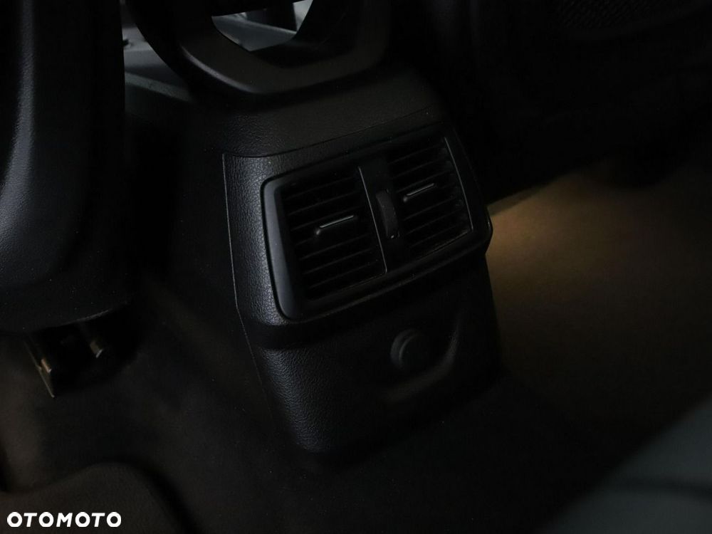 BMW Seria 2 220d GT xDrive Advantage - 40