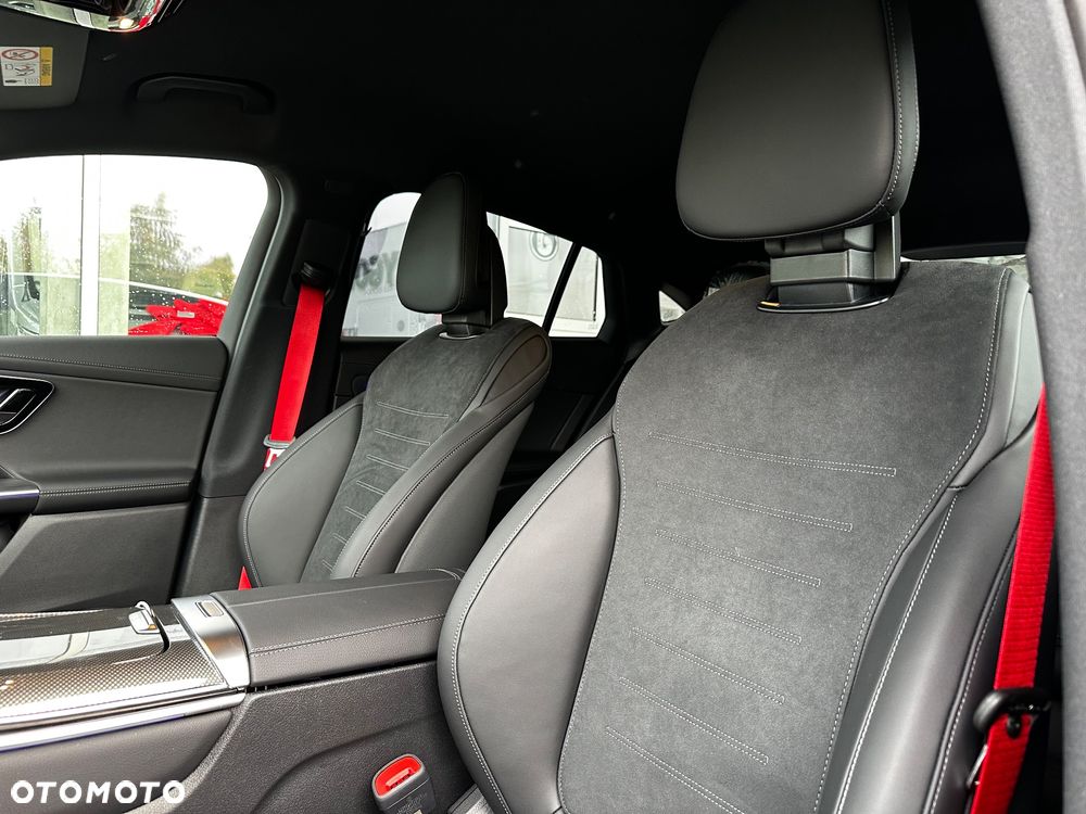 Mercedes-Benz GLC - 27