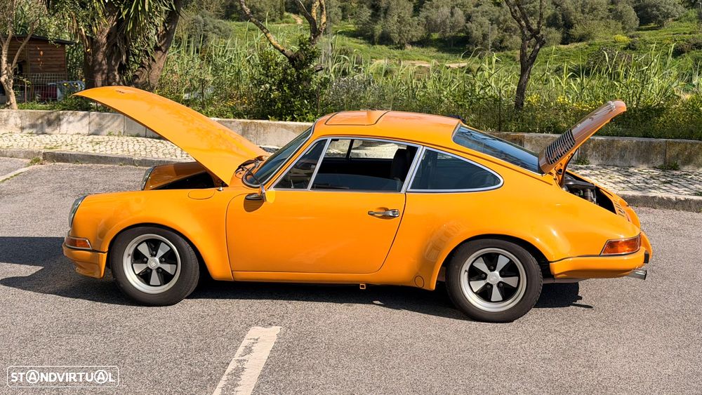 Porsche 911 Série F - 21