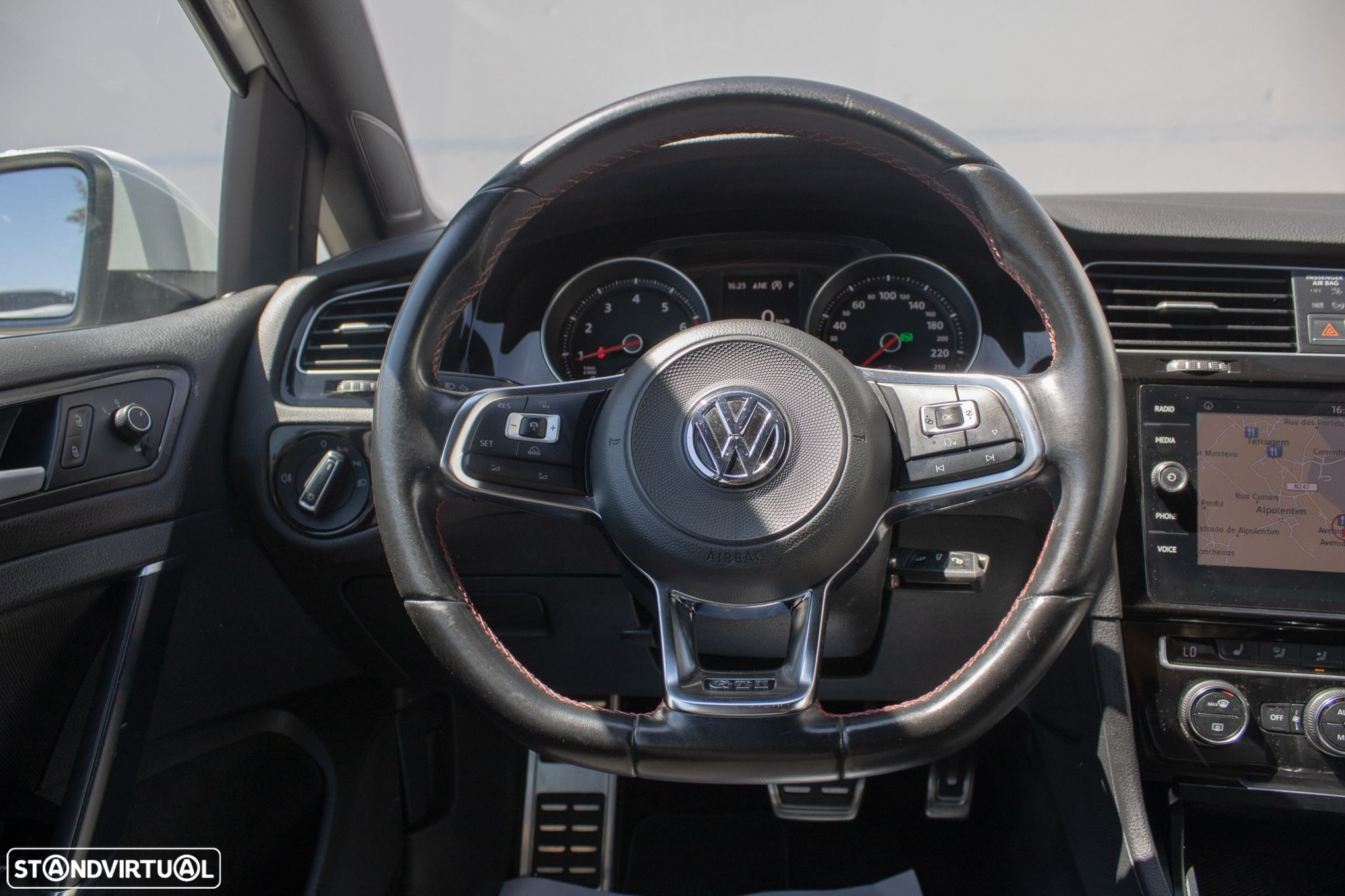 VW Golf GTI (BlueMotion ) DSG - 29
