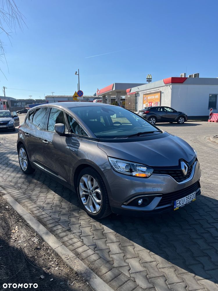 Renault Scenic - 1