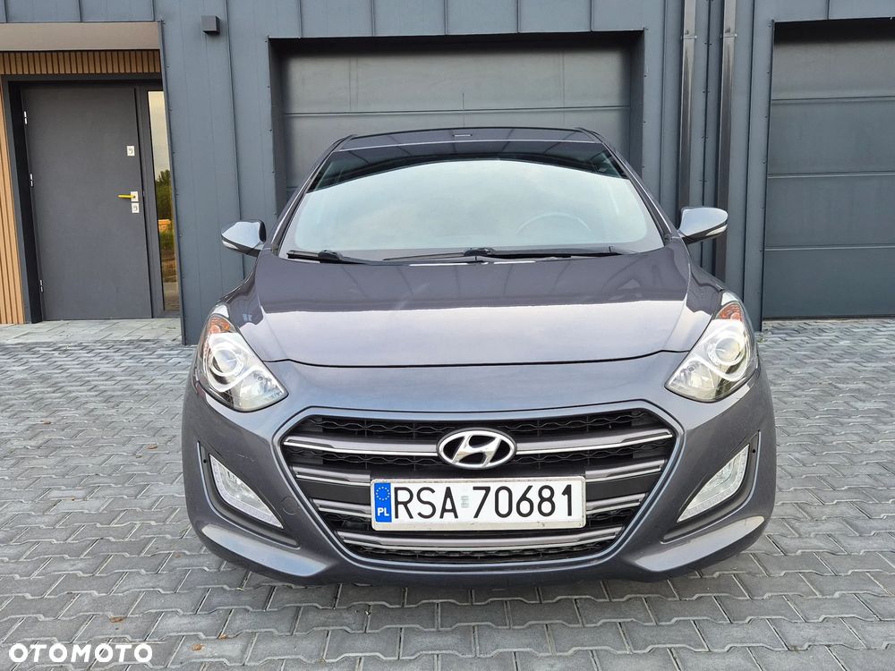 Hyundai i30 1.6 GDI Premium - 28