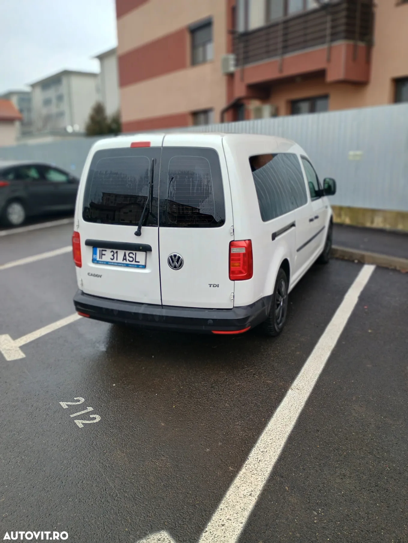 Volkswagen Caddy 2.0 TDI Maxi - 3