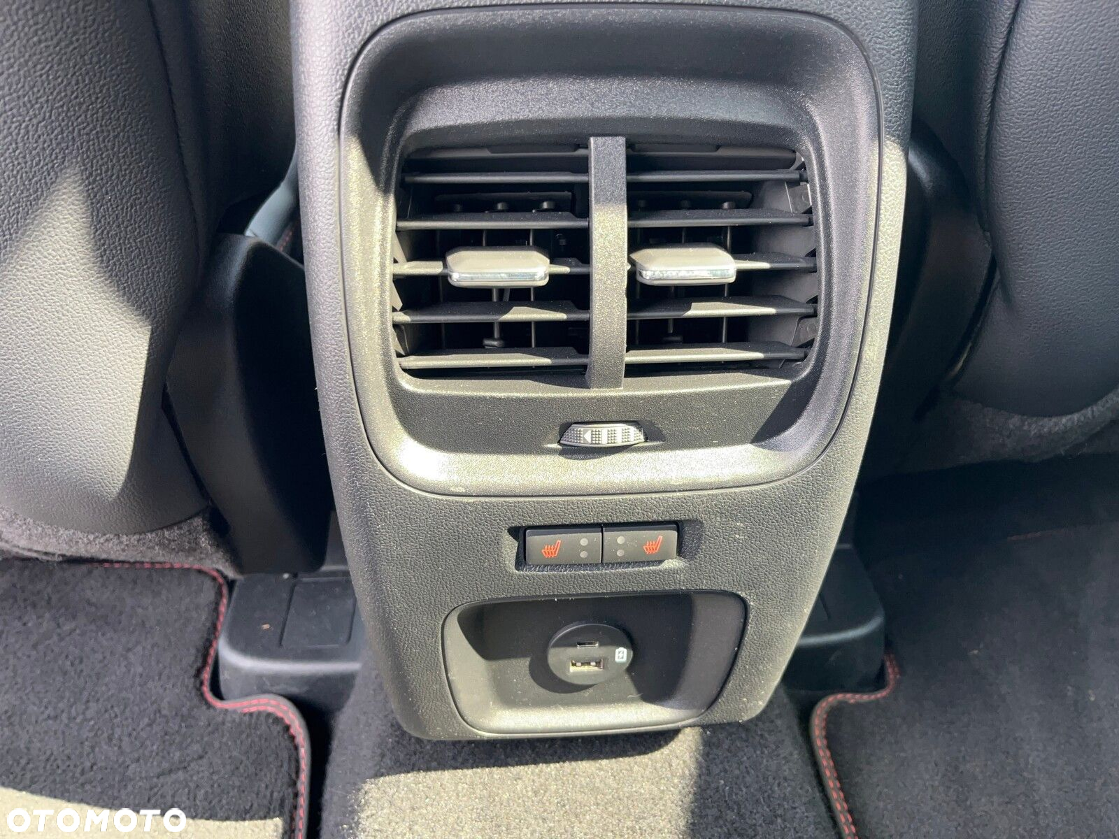Ford Kuga - 15