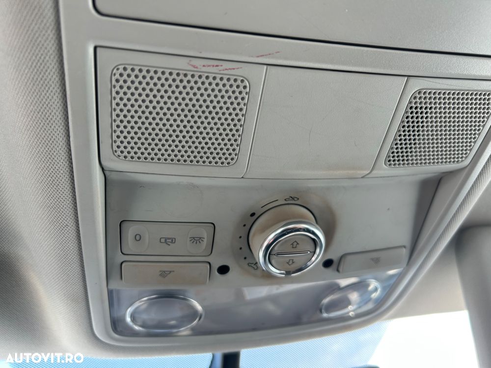 Volkswagen Sharan 2.0 TDI DSG Blue Motion Style - 34