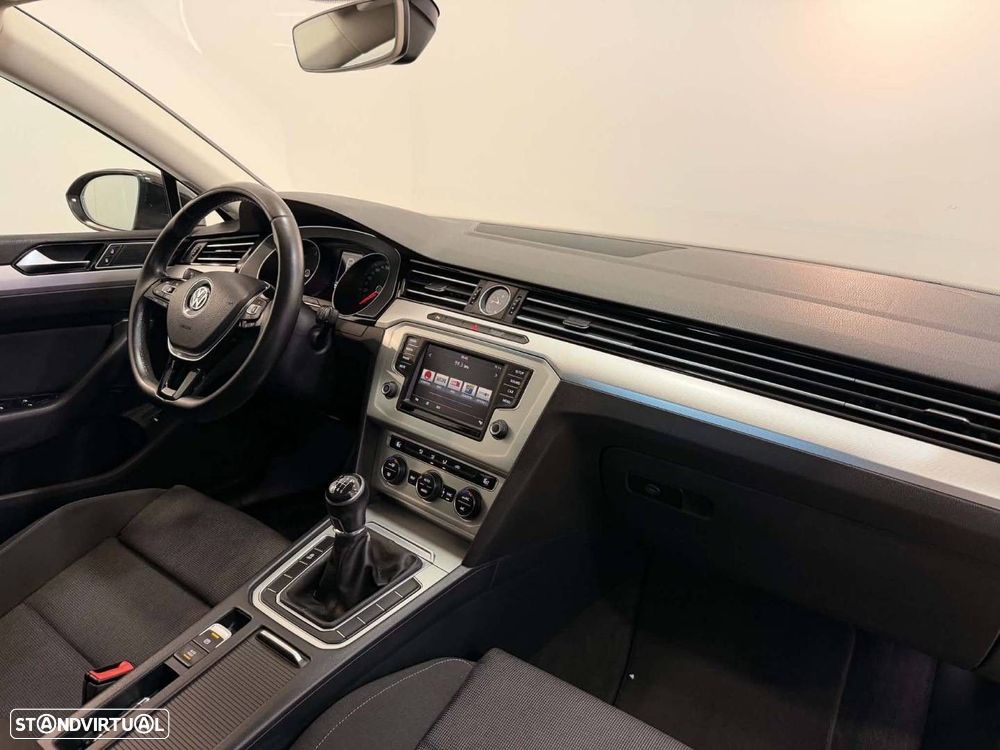 VW Passat Variant 1.6 TDI Confortline - 8