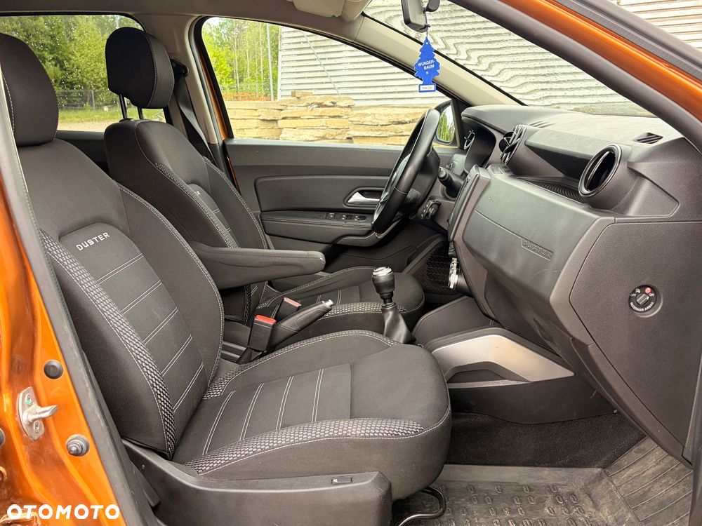 Dacia Duster 1.6 SCe Urban Explorer S&S - 11