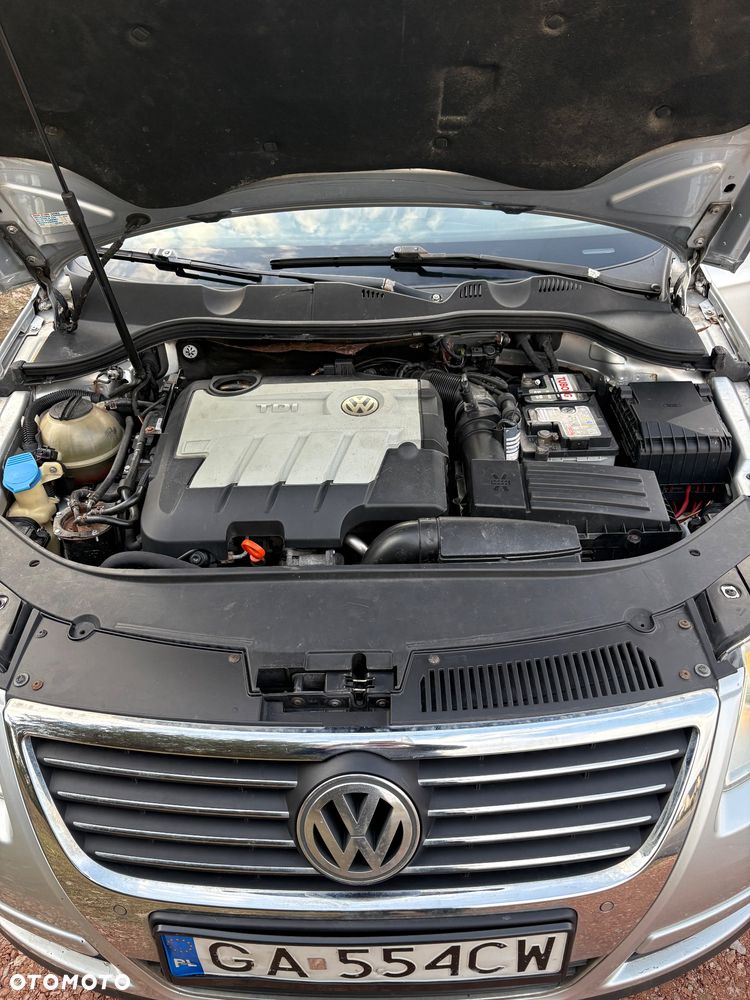 Volkswagen Passat 2.0 TDI DPF DSG Highline - 12