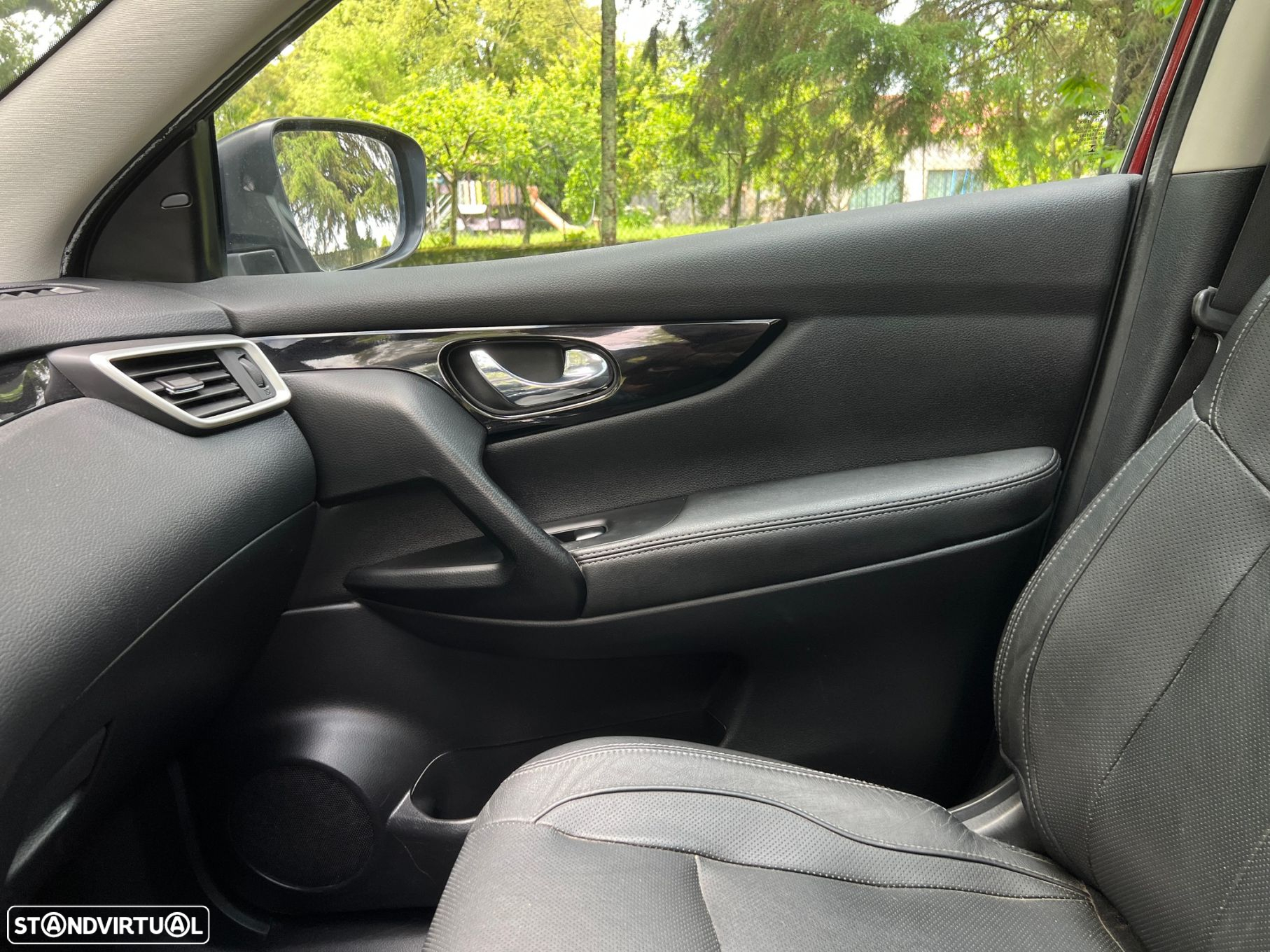 Nissan Qashqai 1.6 dCi Tekna Premium Pele S P.Preta Xtronic - 42