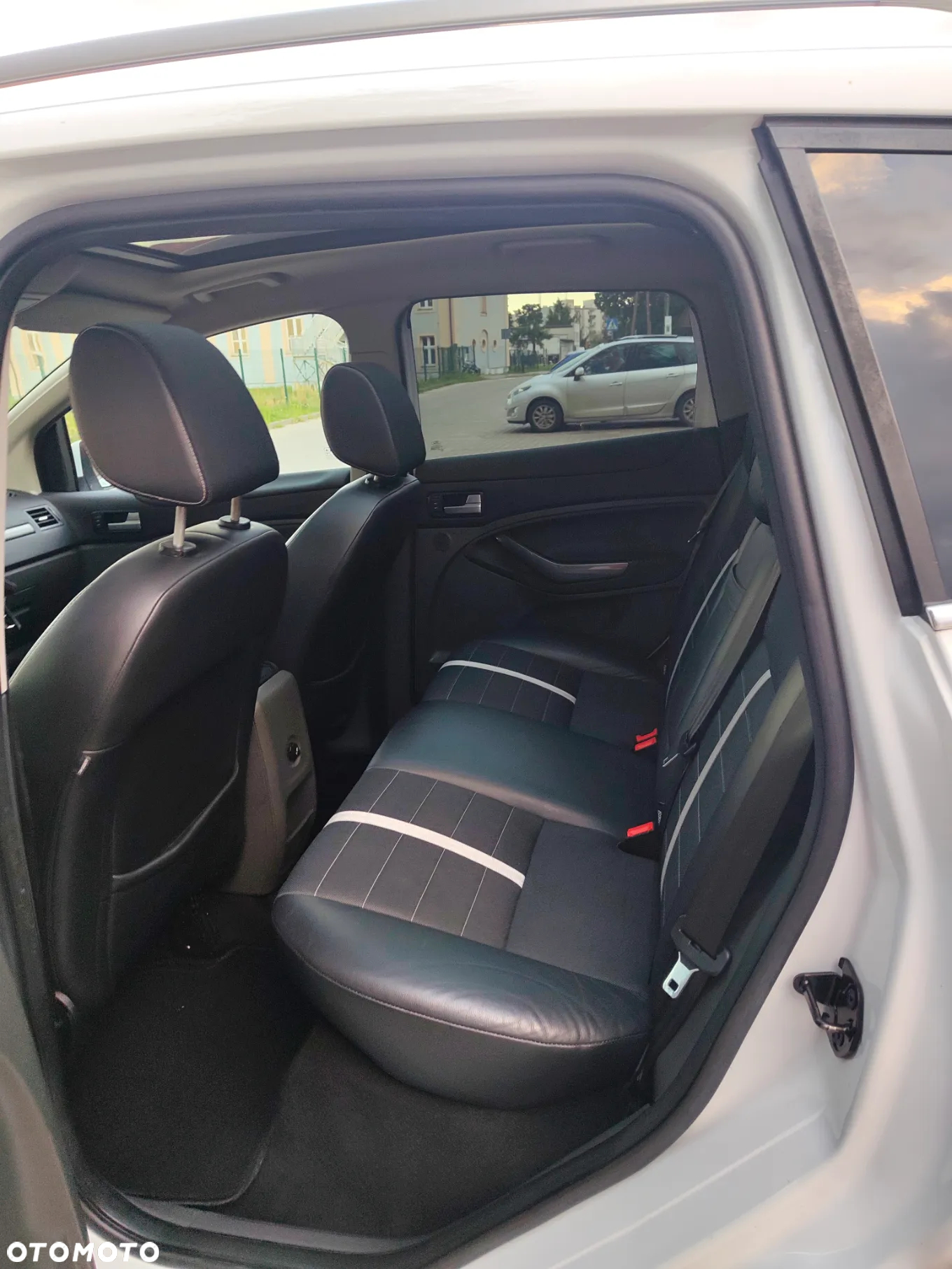 Ford Kuga 2.0 TDCi 4WD Titanium - 13