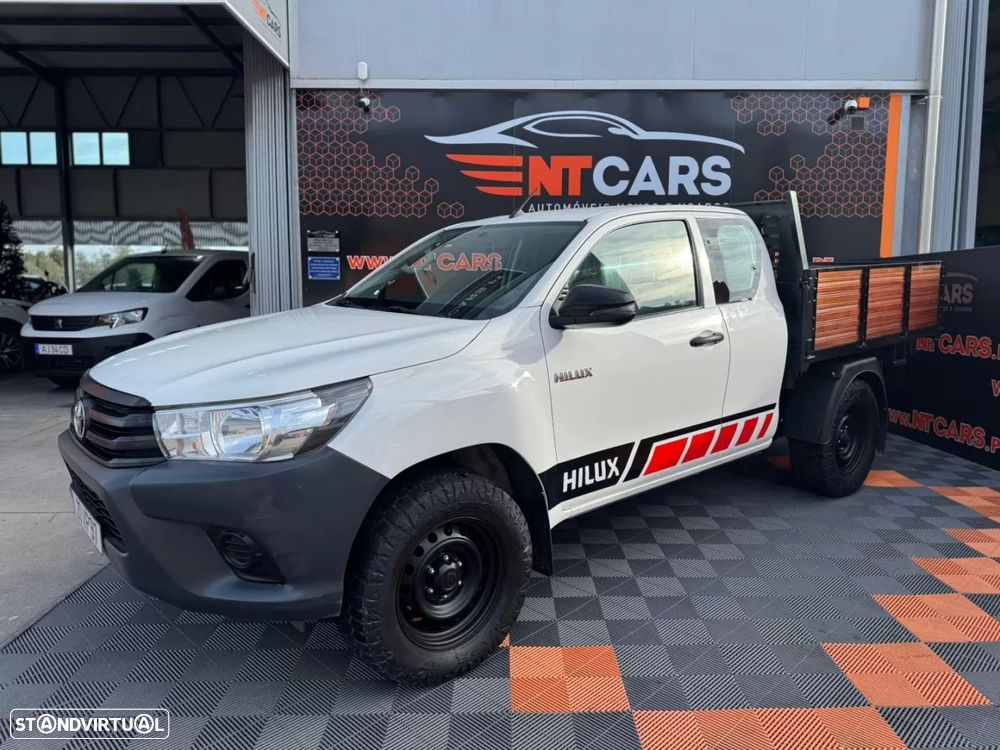 Toyota hilux 2.4 d-4d 4wd ce tri-basculante - 2