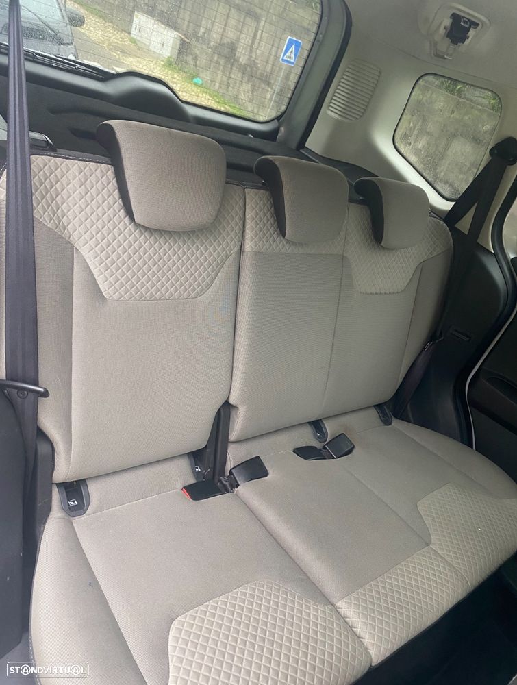 Ford Tourneo Courier - 8