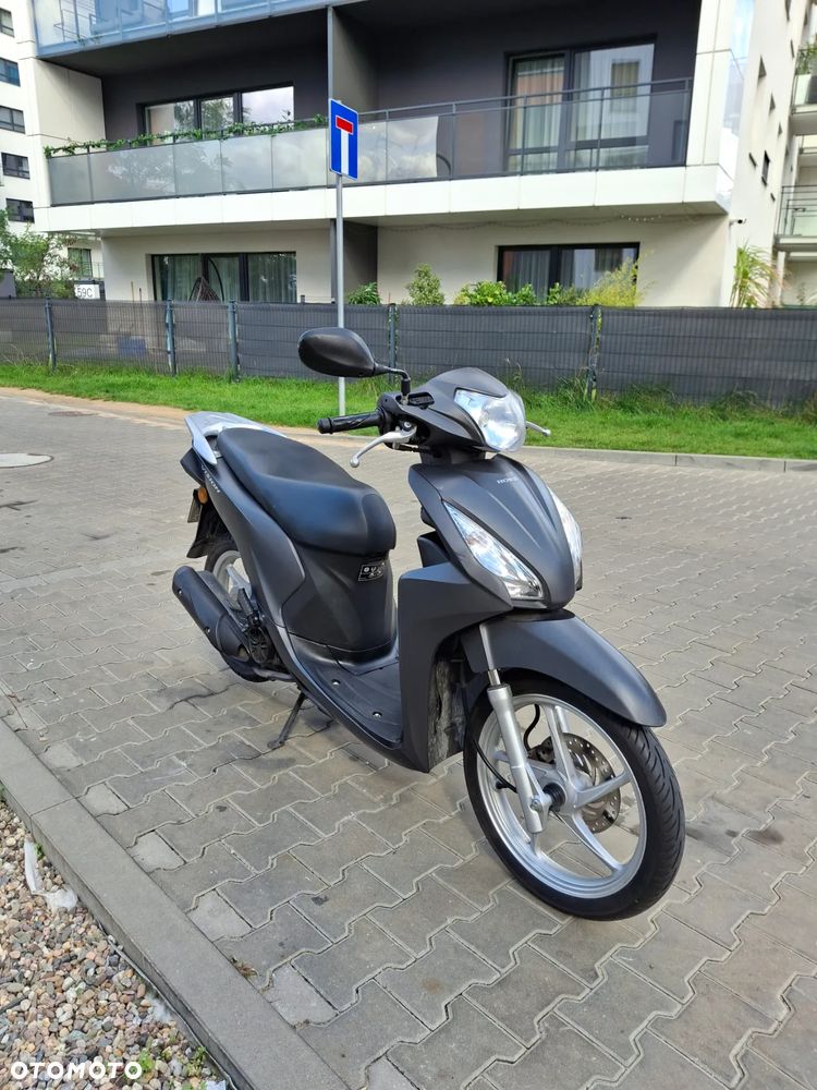 Honda Vision - 5
