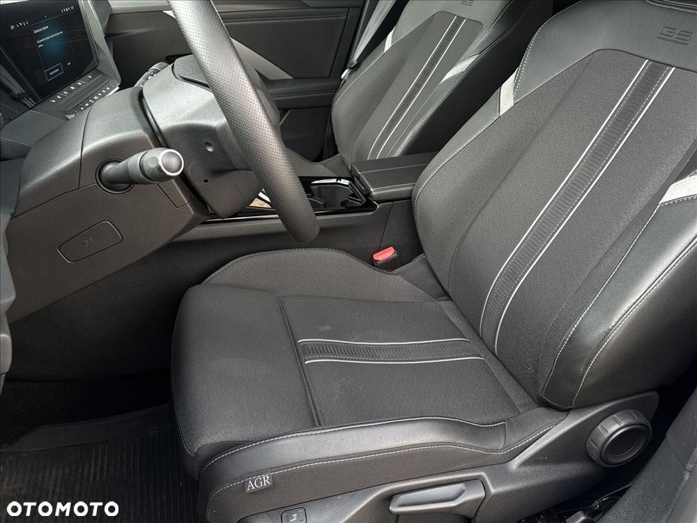 Opel Astra 1.2 T GS S&S - 12