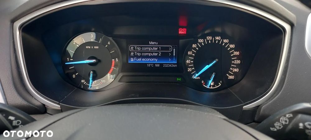 Ford Mondeo 2.0 TDCi Allrad Trend - 12