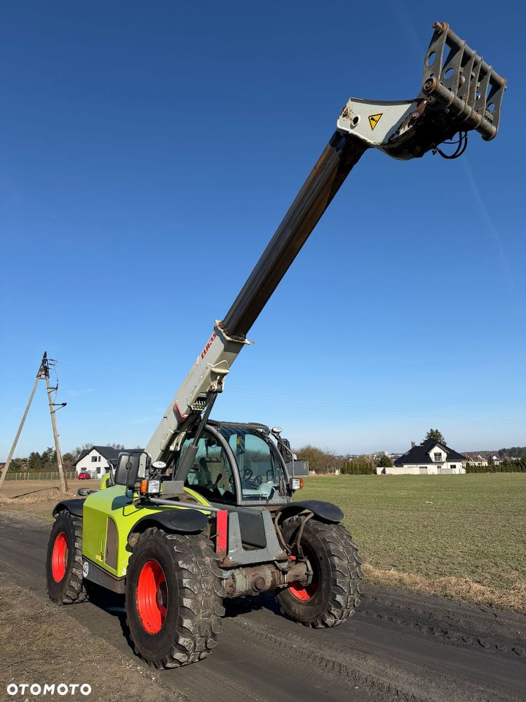 Claas scorpion 7040 - 5