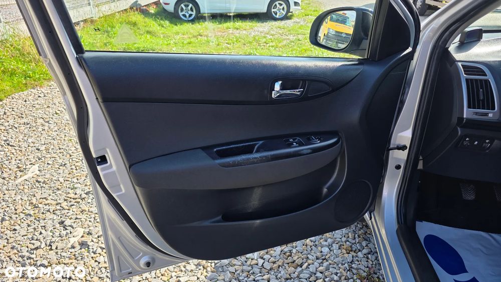 Hyundai i20 1.2 Fifa World Cup Edition - 14