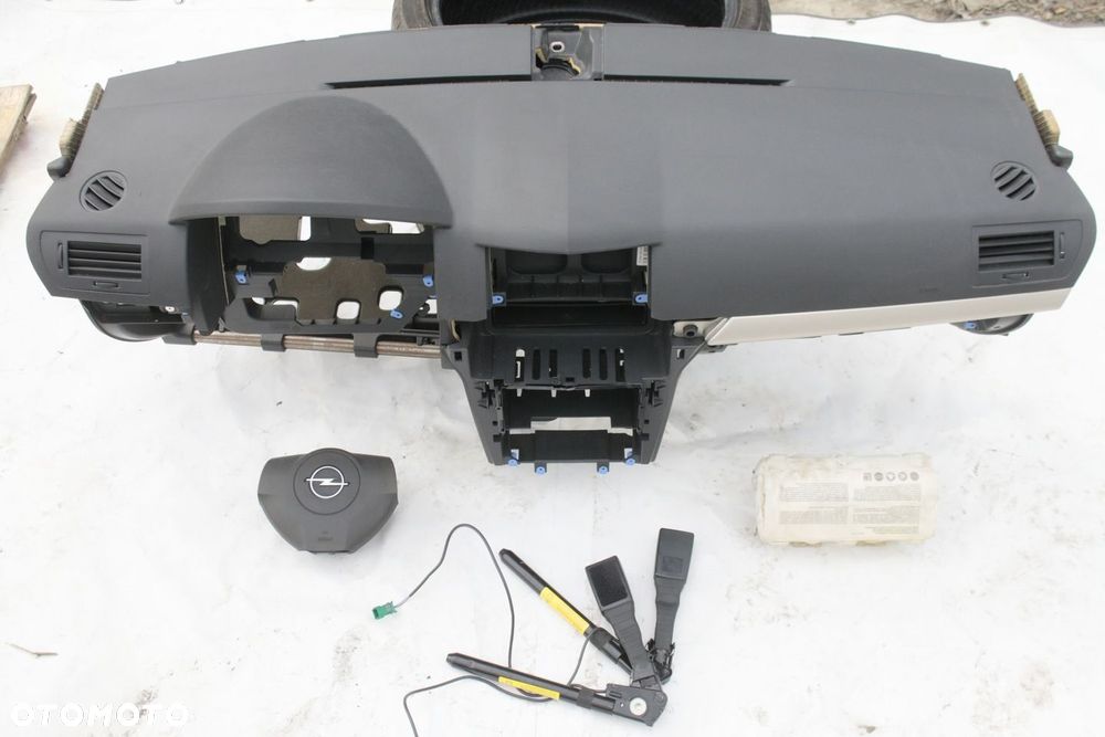 konsola poduszki Opel Astra H - 1