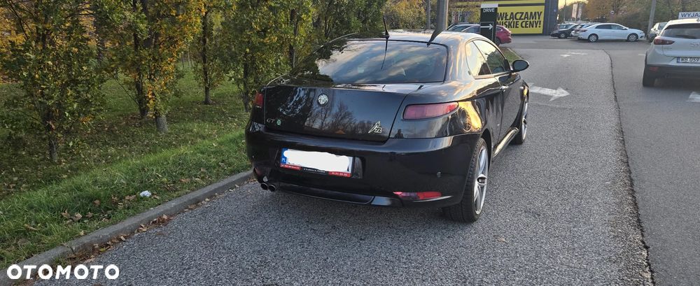 Alfa Romeo GT 1.9JTD 16V Distinctive - 5