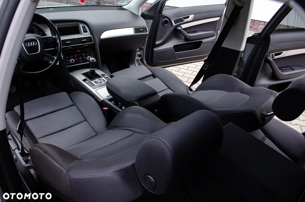 Audi A6 Avant 2.4 - 29