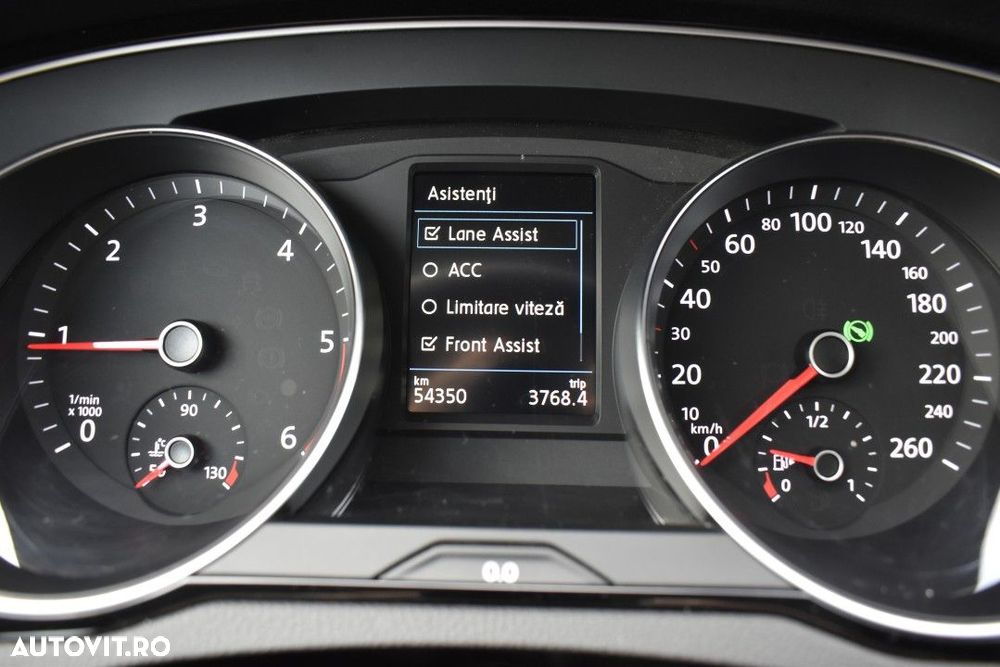 Volkswagen Passat 2.0 TDI DSG Comfortline - 16