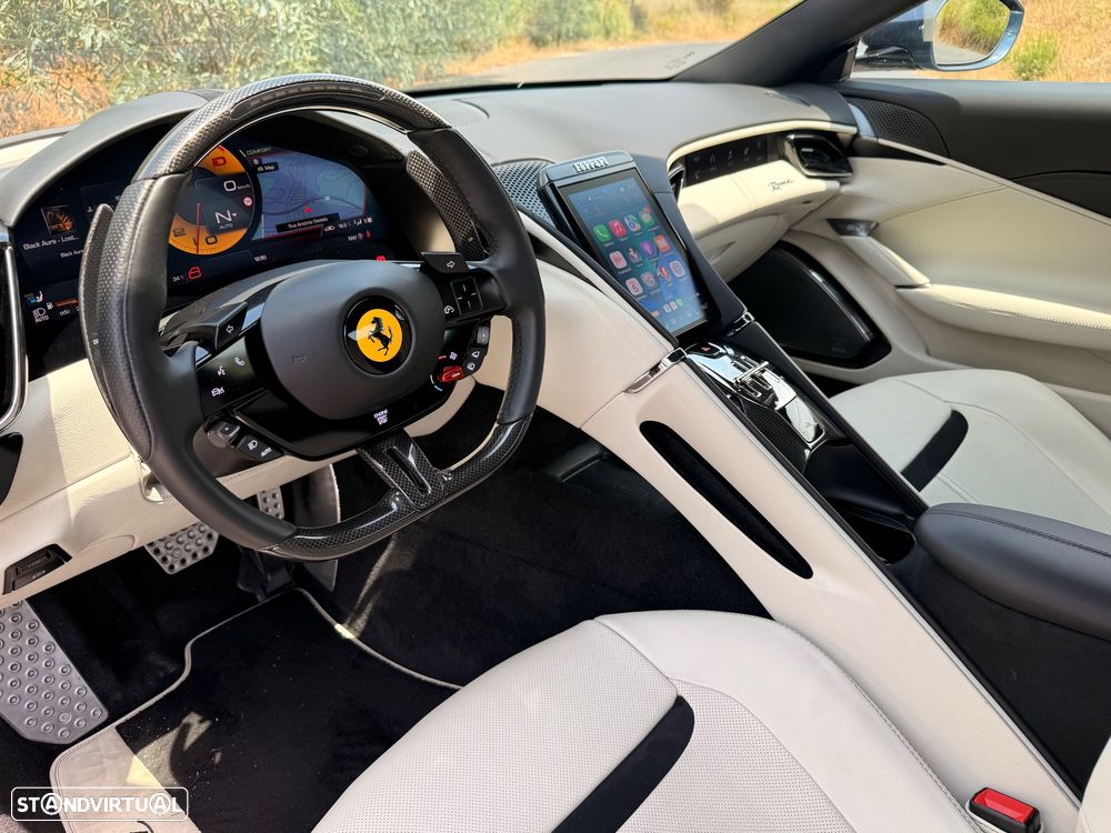 Ferrari Roma 3.9 Twin-Turbo V8 - 12