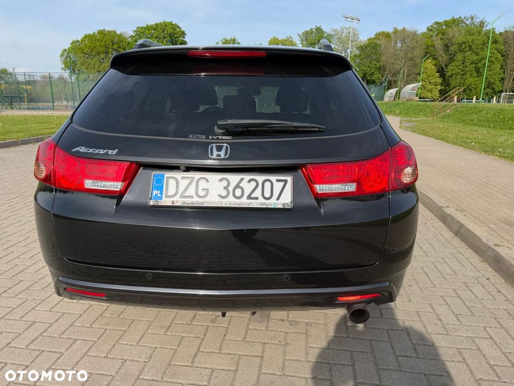 Honda Accord 2.0 Executive - 6