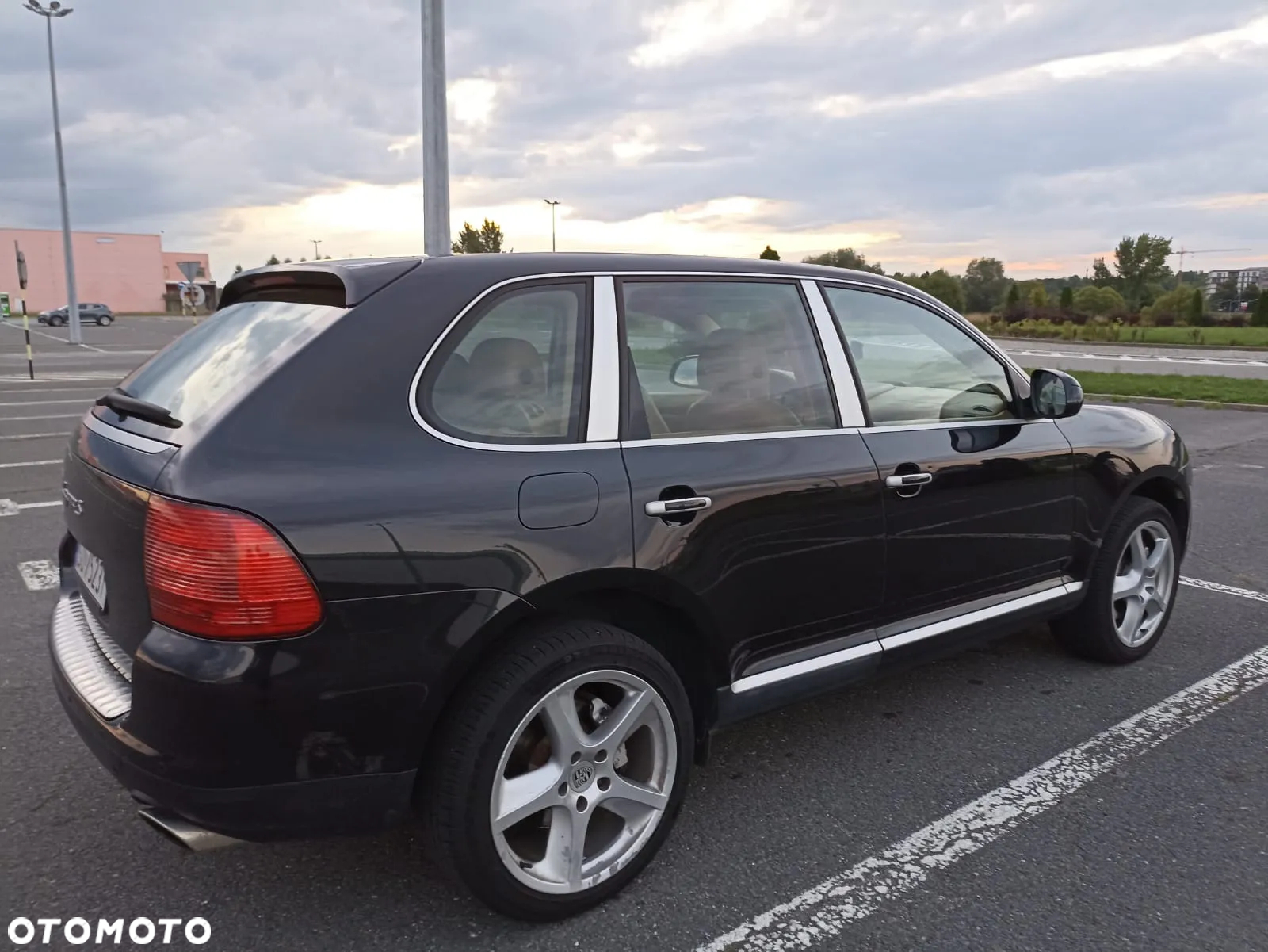 Porsche Cayenne - 25