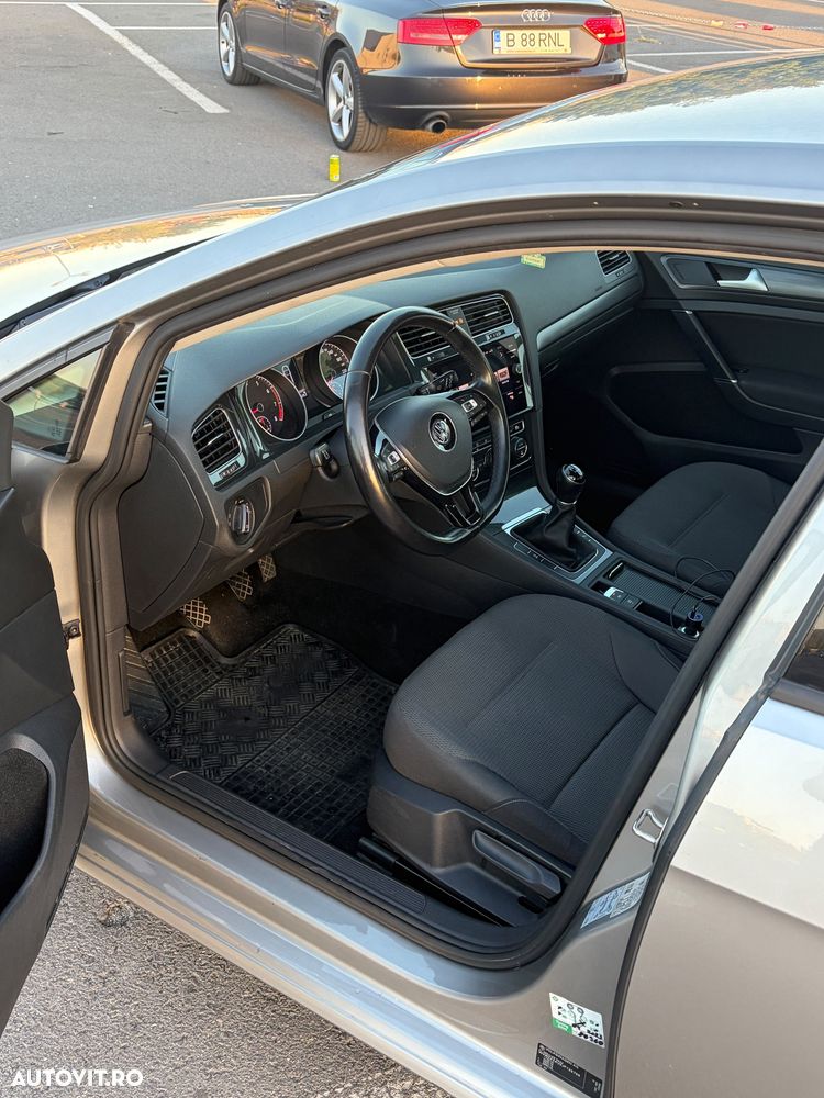 Volkswagen Golf 1.0 TSI Comfortline - 5