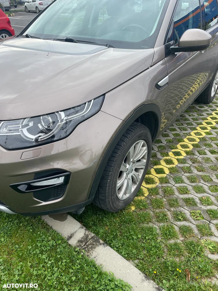 Land Rover Discovery Sport - 11