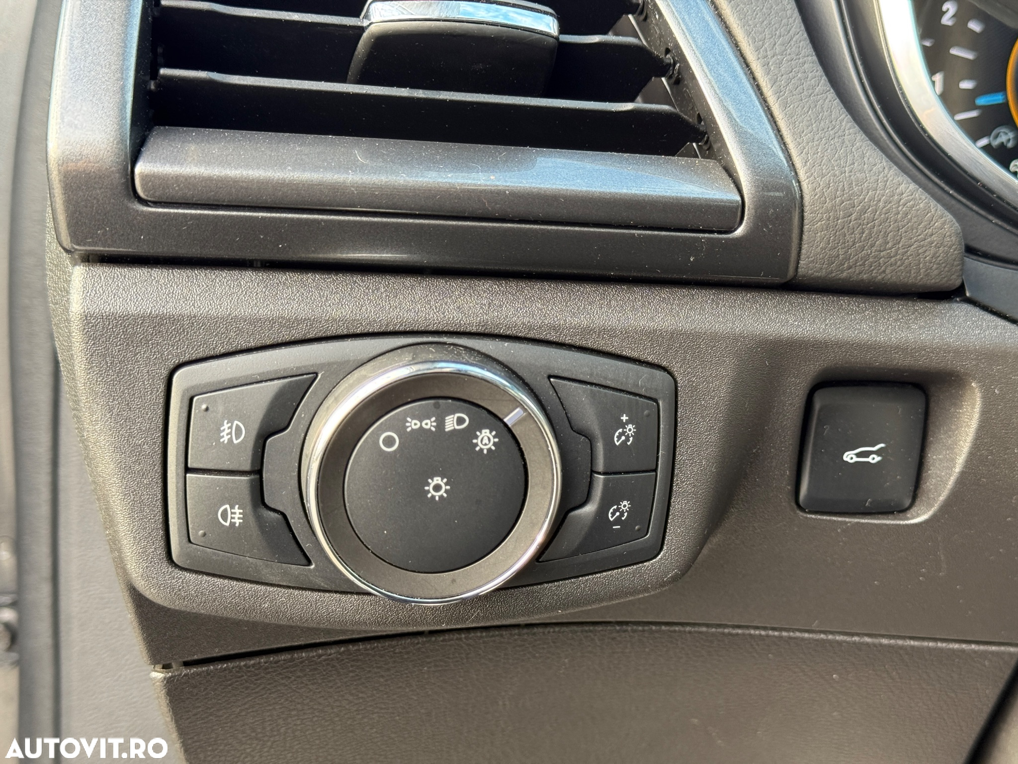 Ford Mondeo 2.0 EcoBlue Aut. Titanium - 17