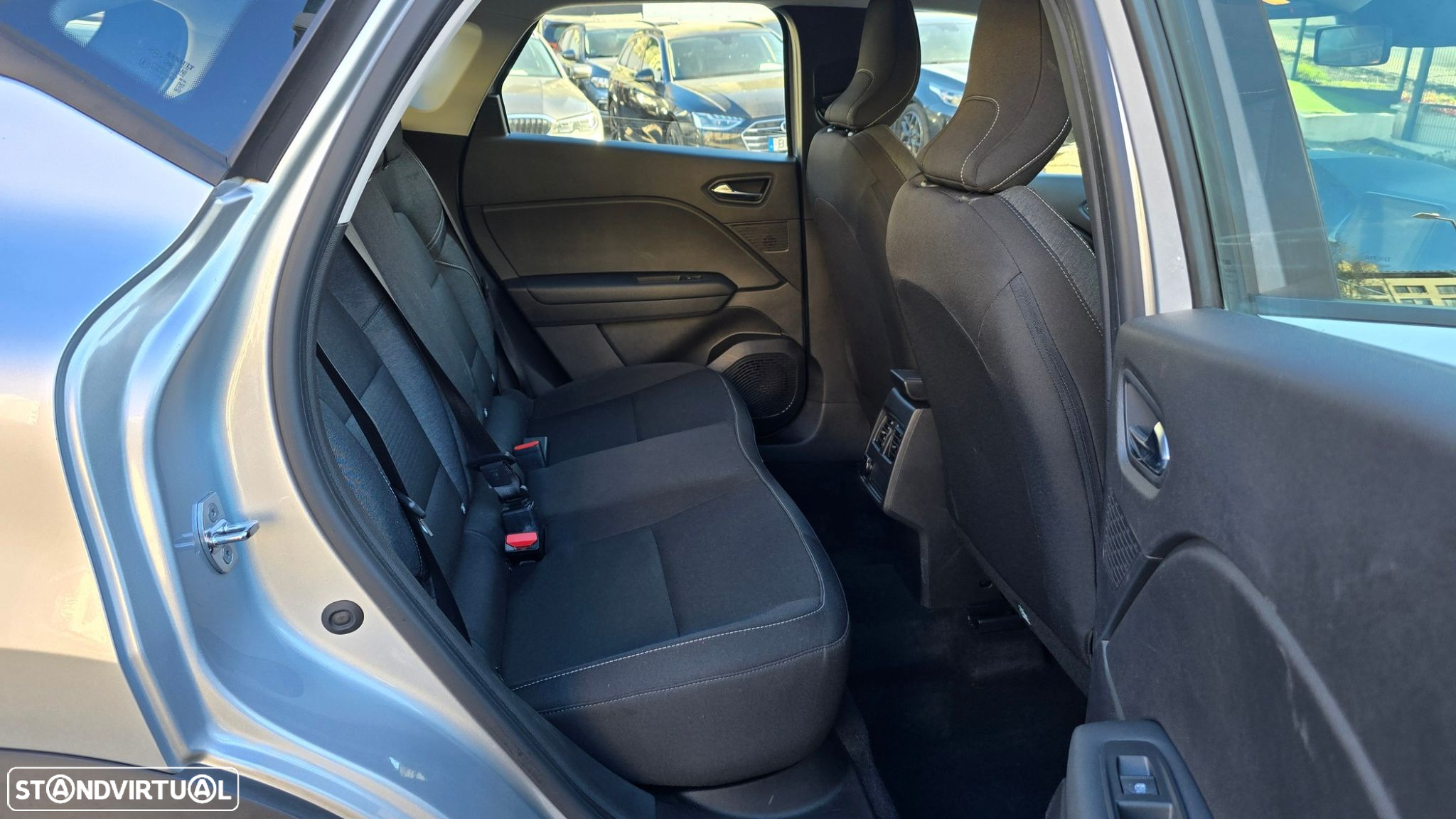 Renault Captur - 47