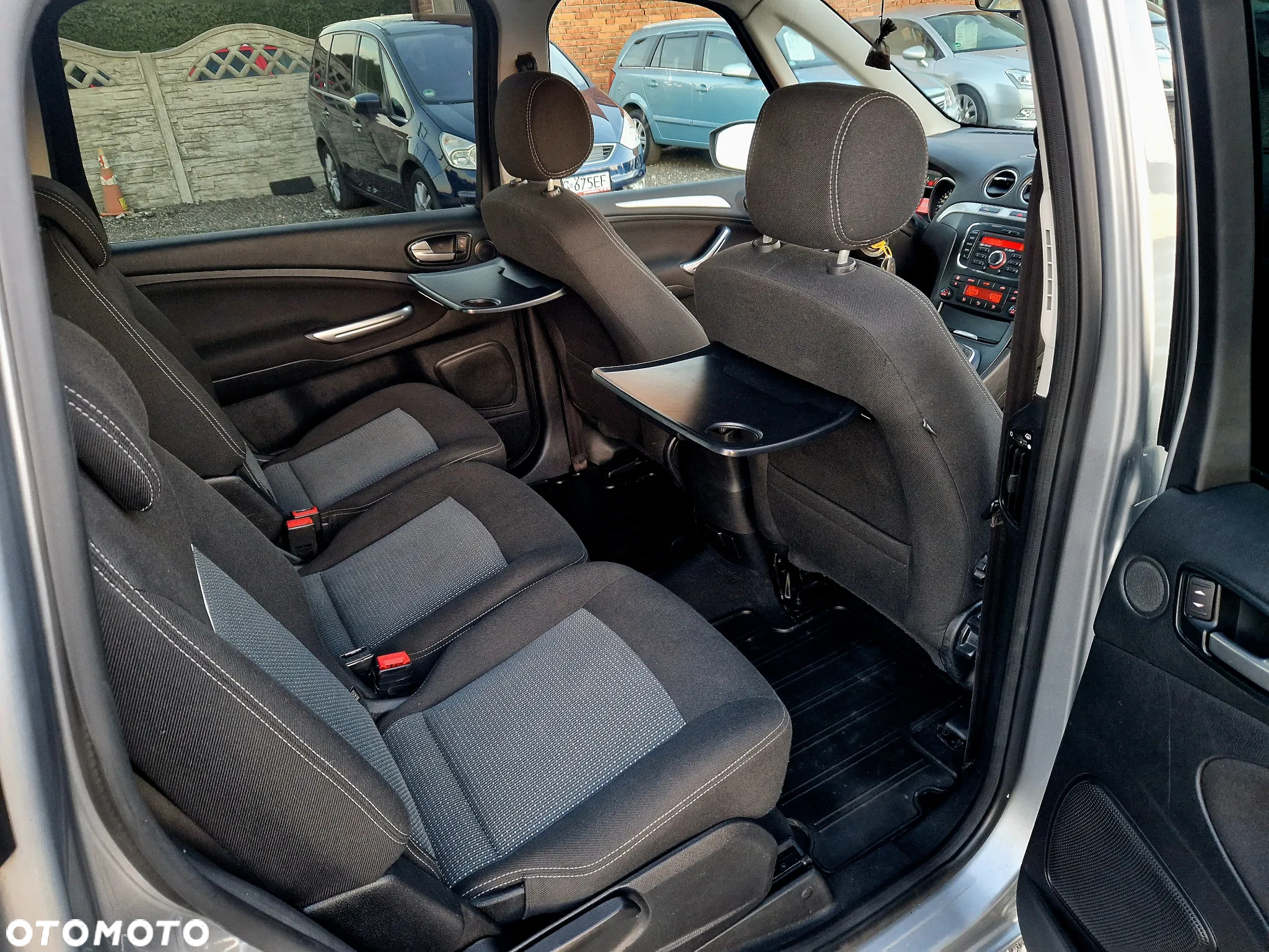 Ford Galaxy - 24